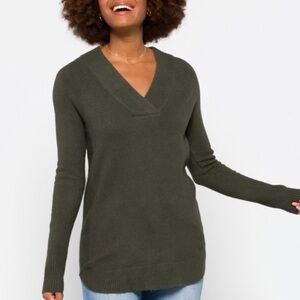 JD Style - Janet V Neck Sweater. Olive Green. Size XXL